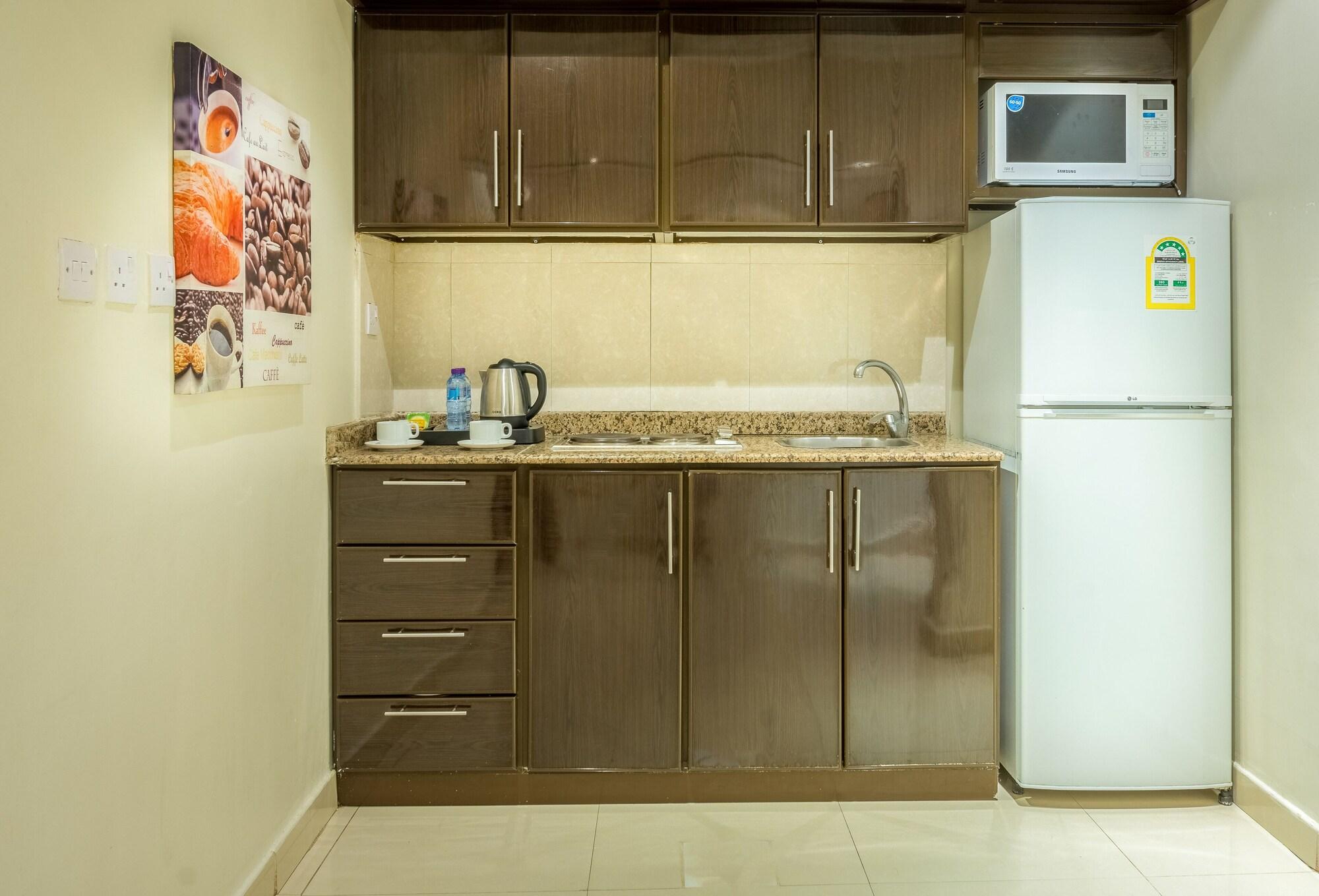 Al Muhaidb Al Takhassosi Abaqrino Riadh Exterior foto