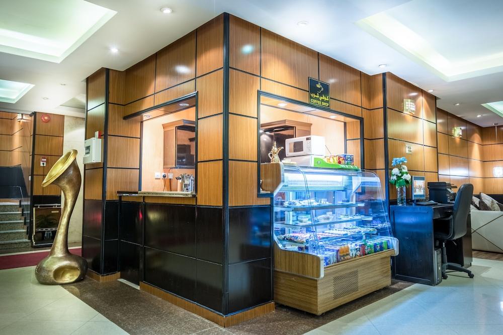 Al Muhaidb Al Takhassosi Abaqrino Riadh Exterior foto