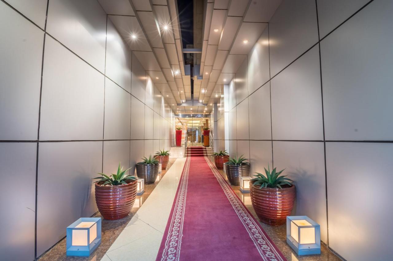 Al Muhaidb Al Takhassosi Abaqrino Riadh Exterior foto