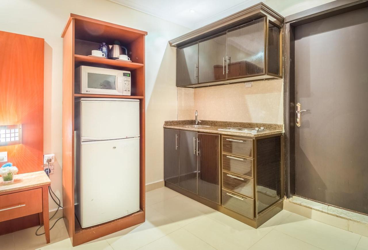 Al Muhaidb Al Takhassosi Abaqrino Riadh Exterior foto