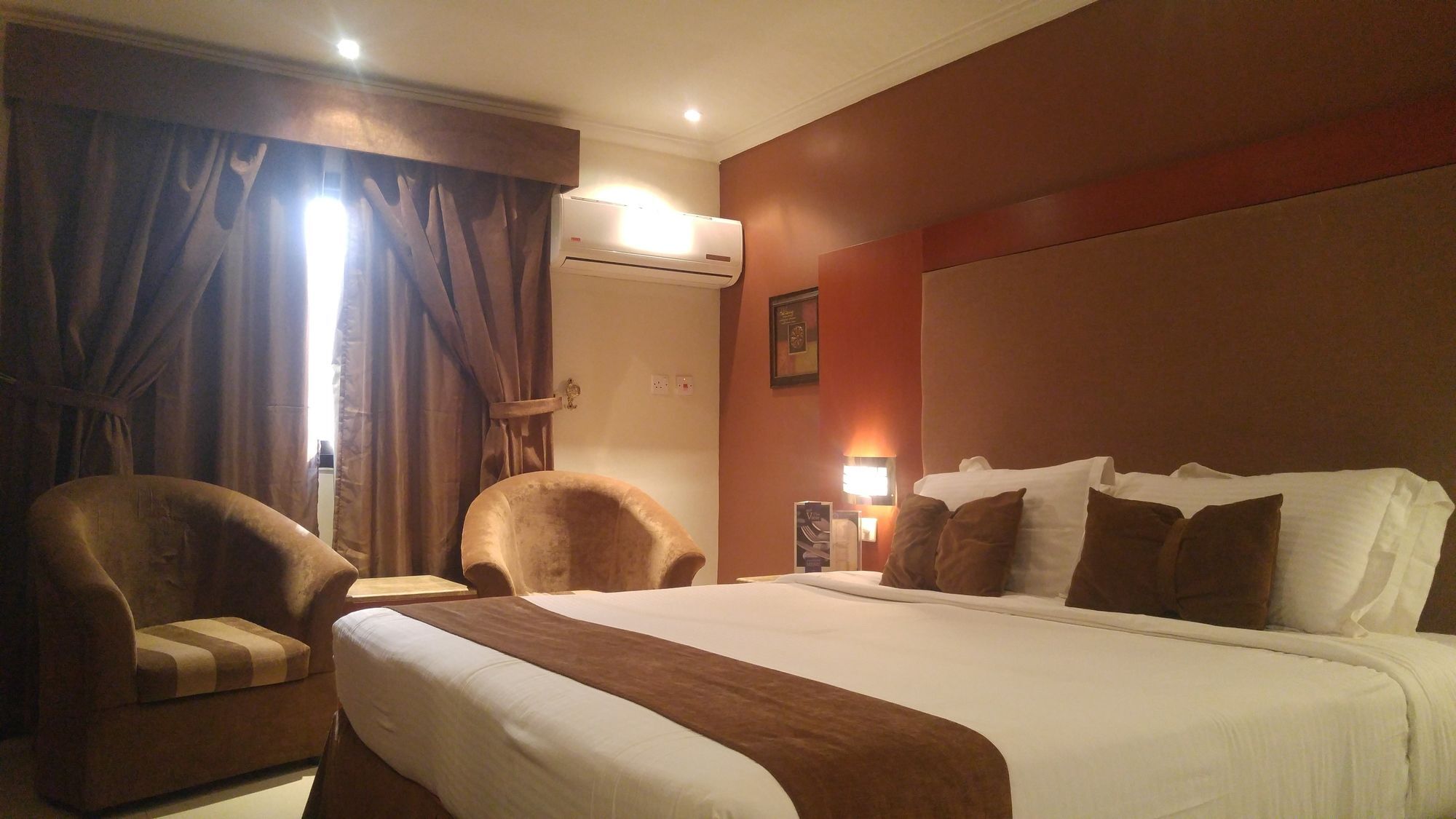 Al Muhaidb Al Takhassosi Abaqrino Riadh Exterior foto